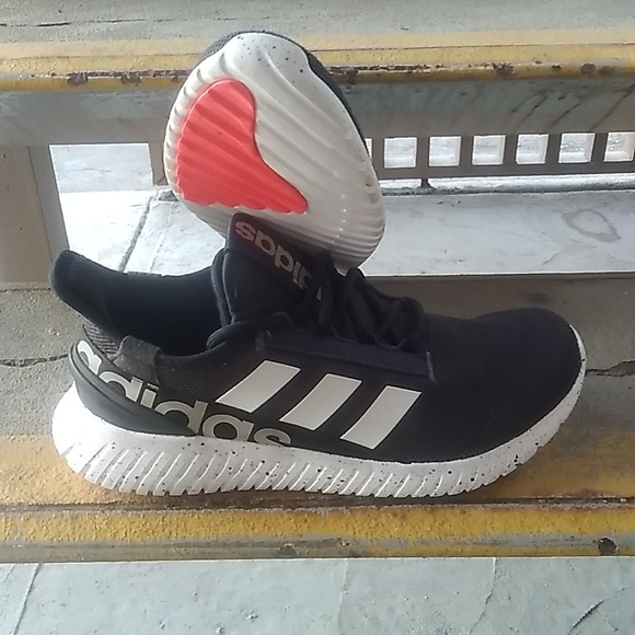 ADIDAS RUNNING SHOES - Picture 2 of 4